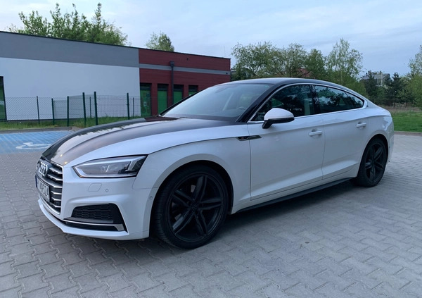 Audi A5 cena 103800 przebieg: 189000, rok produkcji 2018 z Poznań małe 106